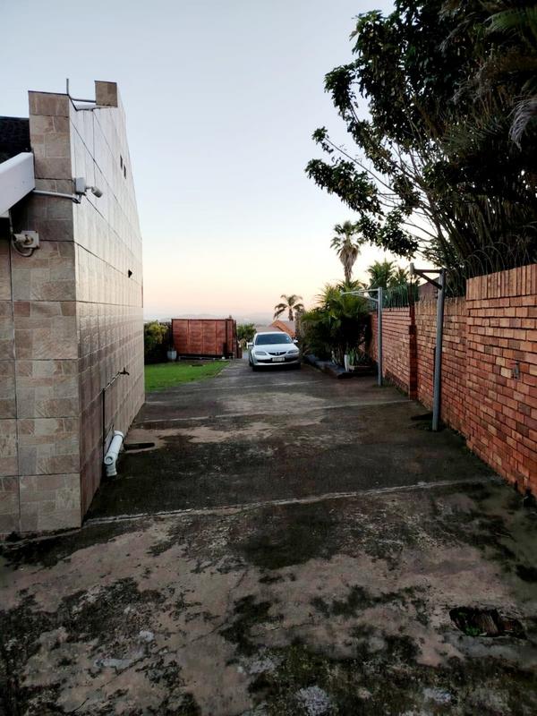 4 Bedroom Property for Sale in Sunnyridge Eastern Cape